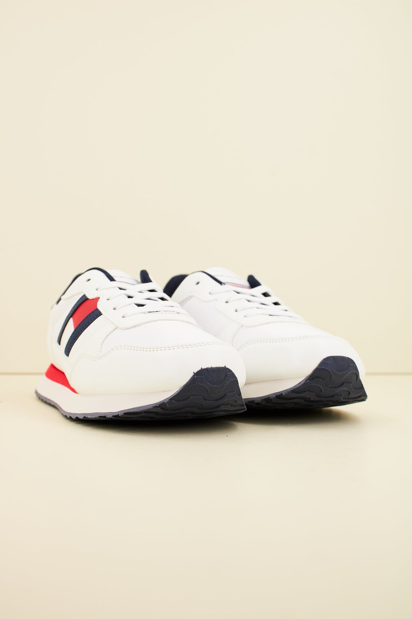 TOMMY HILFIGER SNEAKER FLAG BASSA ALLAC en color BLANCO  (2)