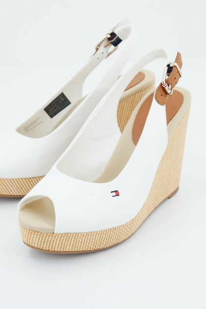 TOMMY HILFIGER ICONIC ELENA SLING BACK en color BLANCO  (1)