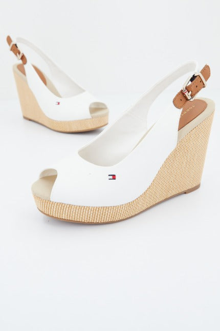 TOMMY HILFIGER ICONIC ELENA SLING BACK en color BLANCO  (2)