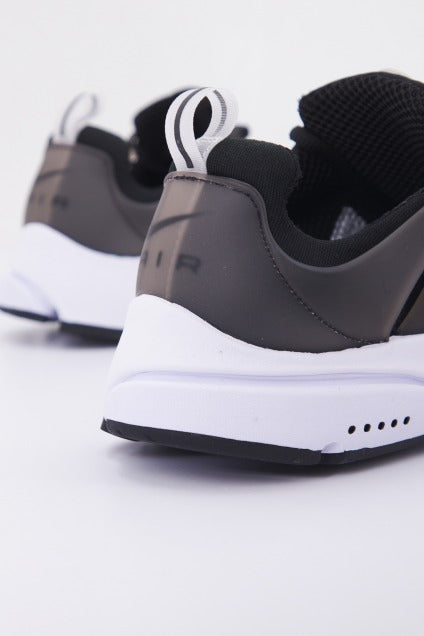 NIKE  AIR PRESTO en color NEGRO  (3)