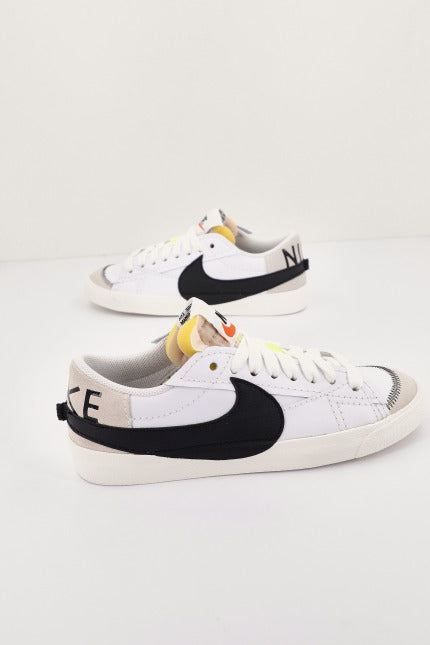 NIKE  LOW ' JUMBO ME en color BLANCO  (3)