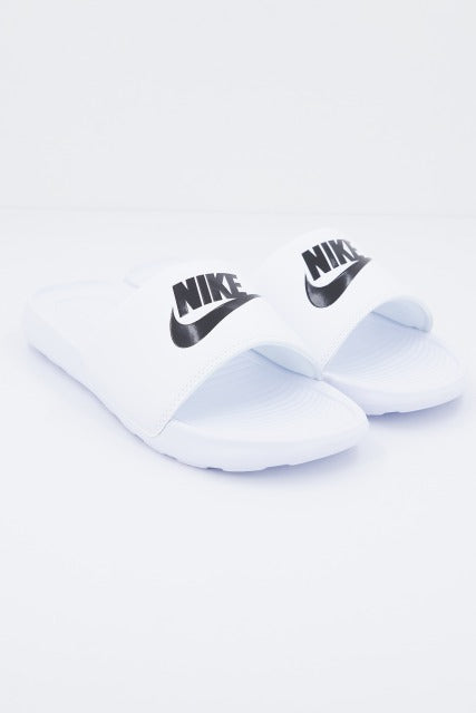 NIKE VICTORI ONE MEN'S en color BLANCO  (2)