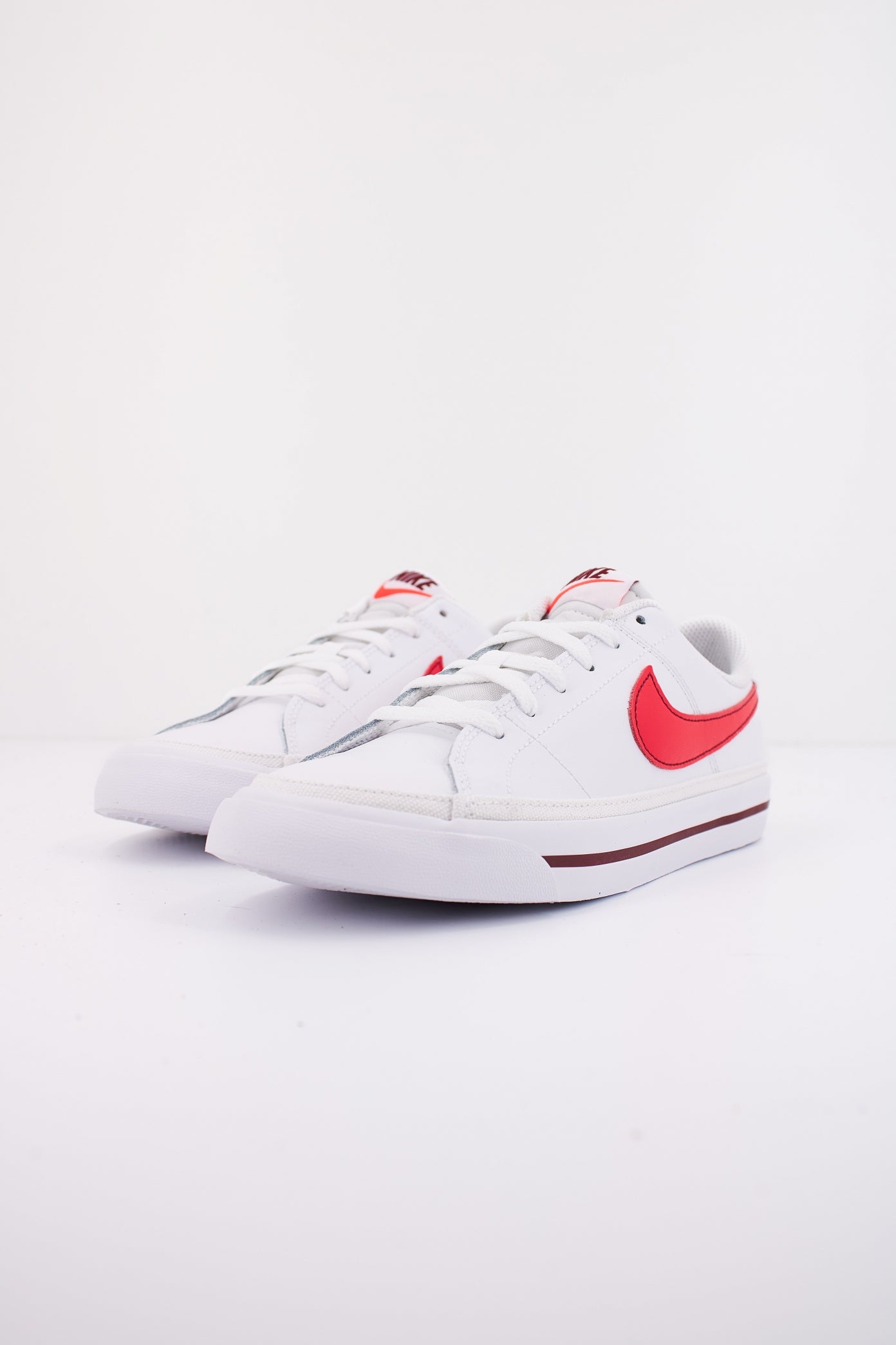 NIKE COURT LEGACY BIG KIDS' en color BLANCO  (2)