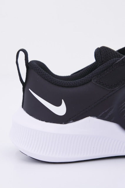 NIKE DOWNSHIFTER  LITTLE en color NEGRO  (4)