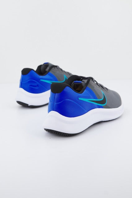 NIKE  RUNNER  BIG en color GRIS  (3)