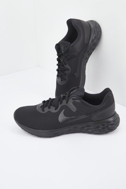 NIKE REVOLUTION  en color NEGRO  (3)