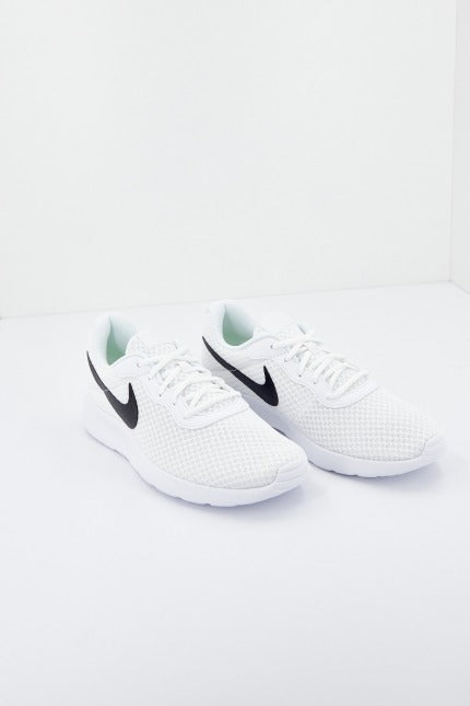 NIKE TANJUN en color BLANCO  (2)