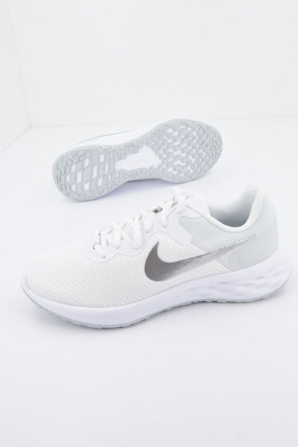 NIKE REVOLUTION   en color BLANCO  (3)