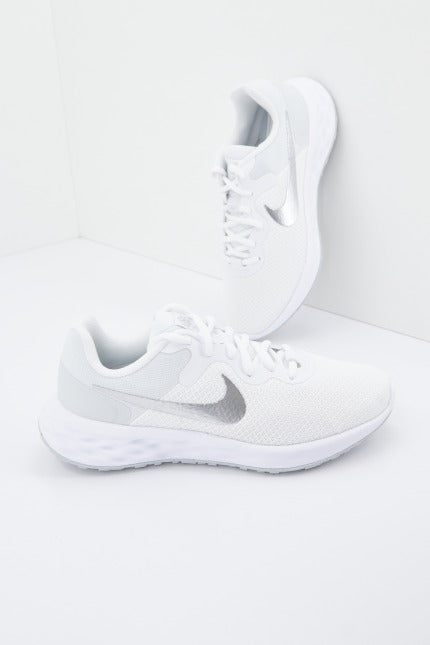 NIKE REVOLUTION   en color BLANCO  (4)