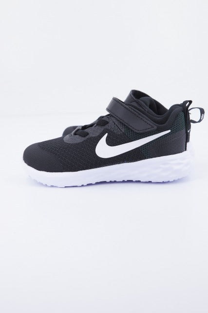 NIKE REVOLUTION  BABY en color NEGRO  (3)