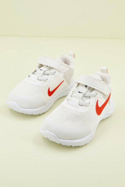 NIKE REVOLUTION  BABY/TODDL en color BLANCO  (1)