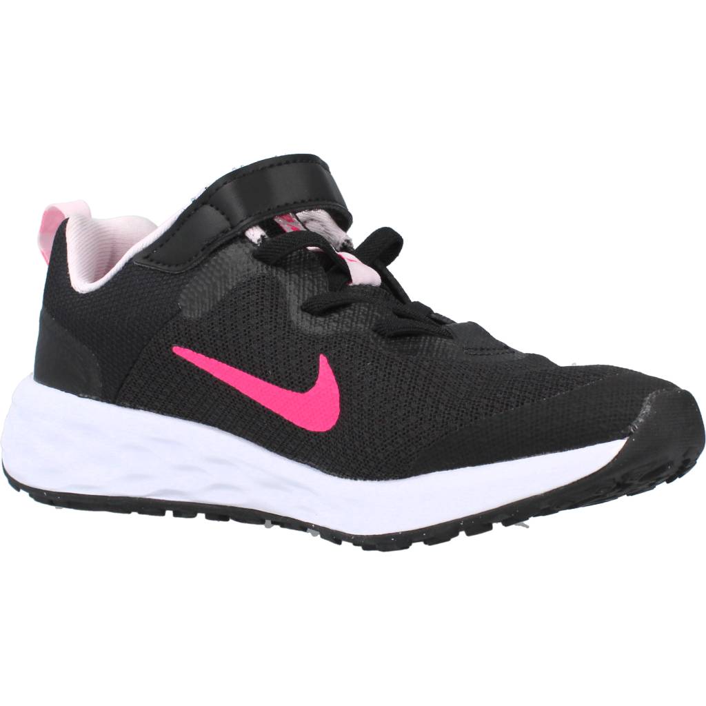 NIKE  REVOLUTION  en color NEGRO  (5)