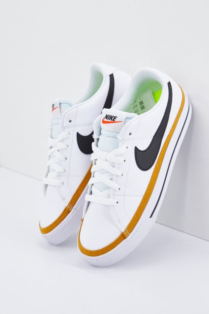 NIKE  COURT LEGACY NEXT NATUR en color BLANCO  (1)