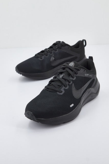 NIKE DOWNSHIFTER  WOMEN'S en color NEGRO  (1)