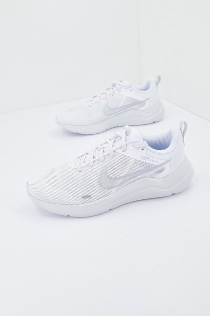 NIKE DOWNSHIFTER  WOMEN'S en color BLANCO  (1)