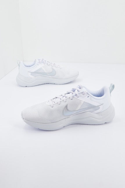 NIKE DOWNSHIFTER  WOMEN'S en color BLANCO  (2)