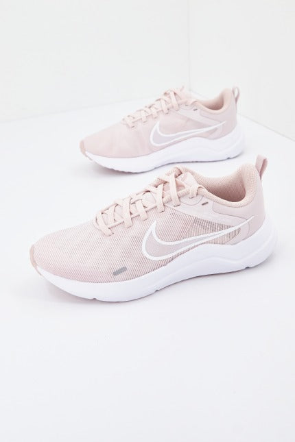 NIKE DOWNSHIFTER  WOMEN'S en color ROSA  (1)