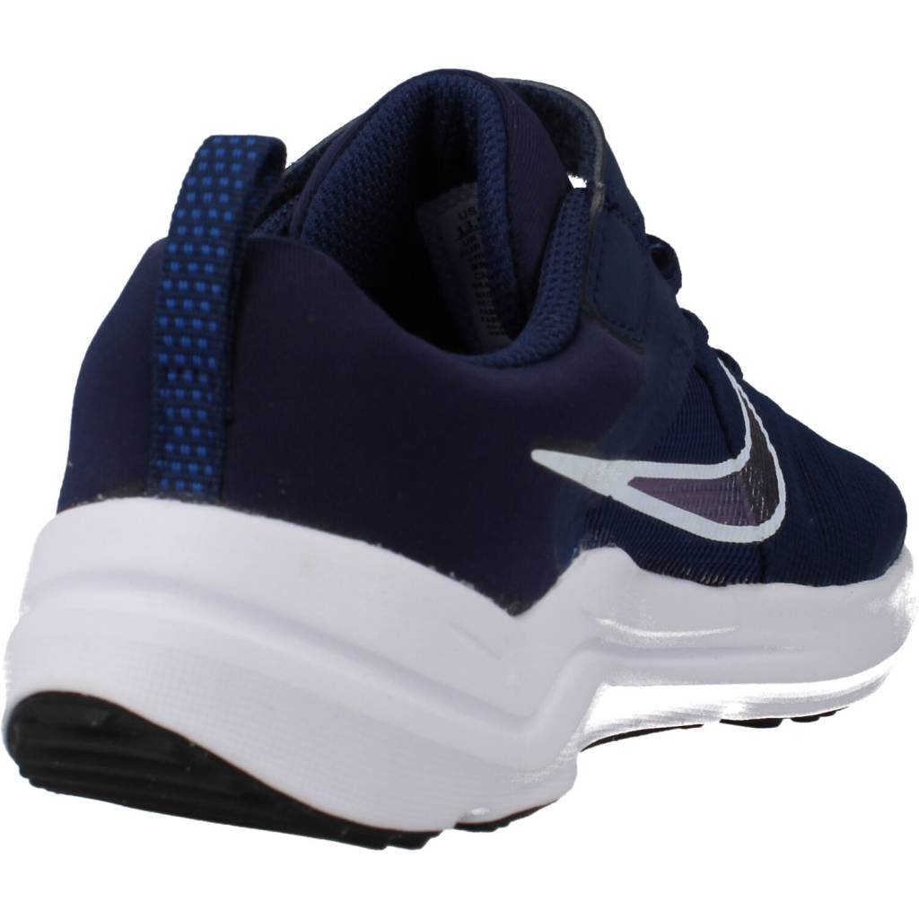 NIKE DOWNSHIFTER  en color AZUL  (3)