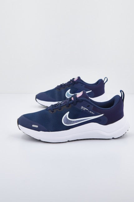 NIKE DOWNSHIFTER  BIG KIDS en color AZUL  (2)