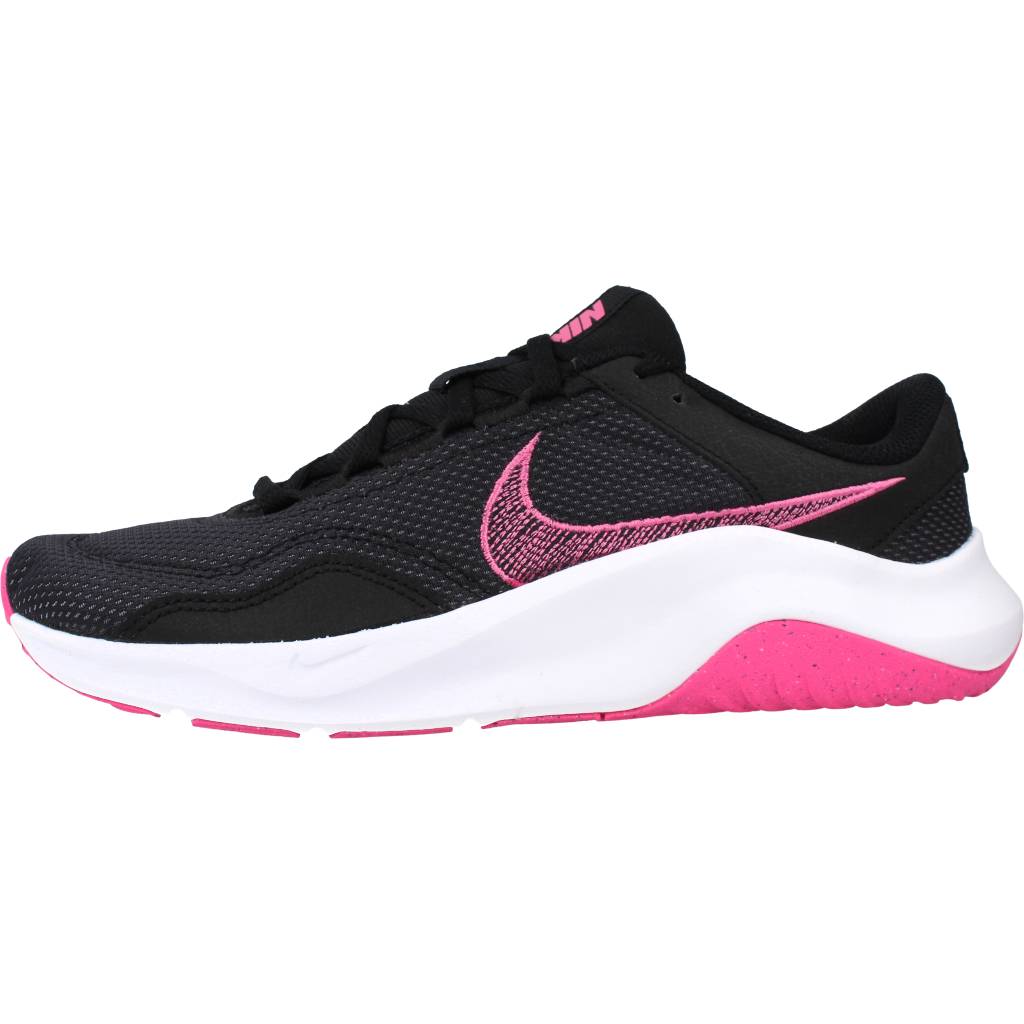 NIKE  LEGEND ESSENTIAL   en color NEGRO  (2)