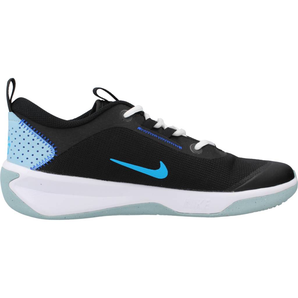 NIKE OMNI BIG KIDS' ROAD RUN en color NEGRO  (4)