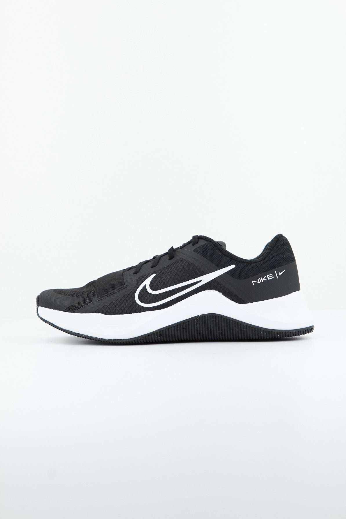 NIKE MC TRAINER  en color NEGRO  (1)