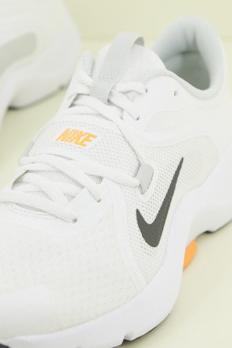 NIKE NIKE IN-SEASON TR  en color BLANCO  (4)