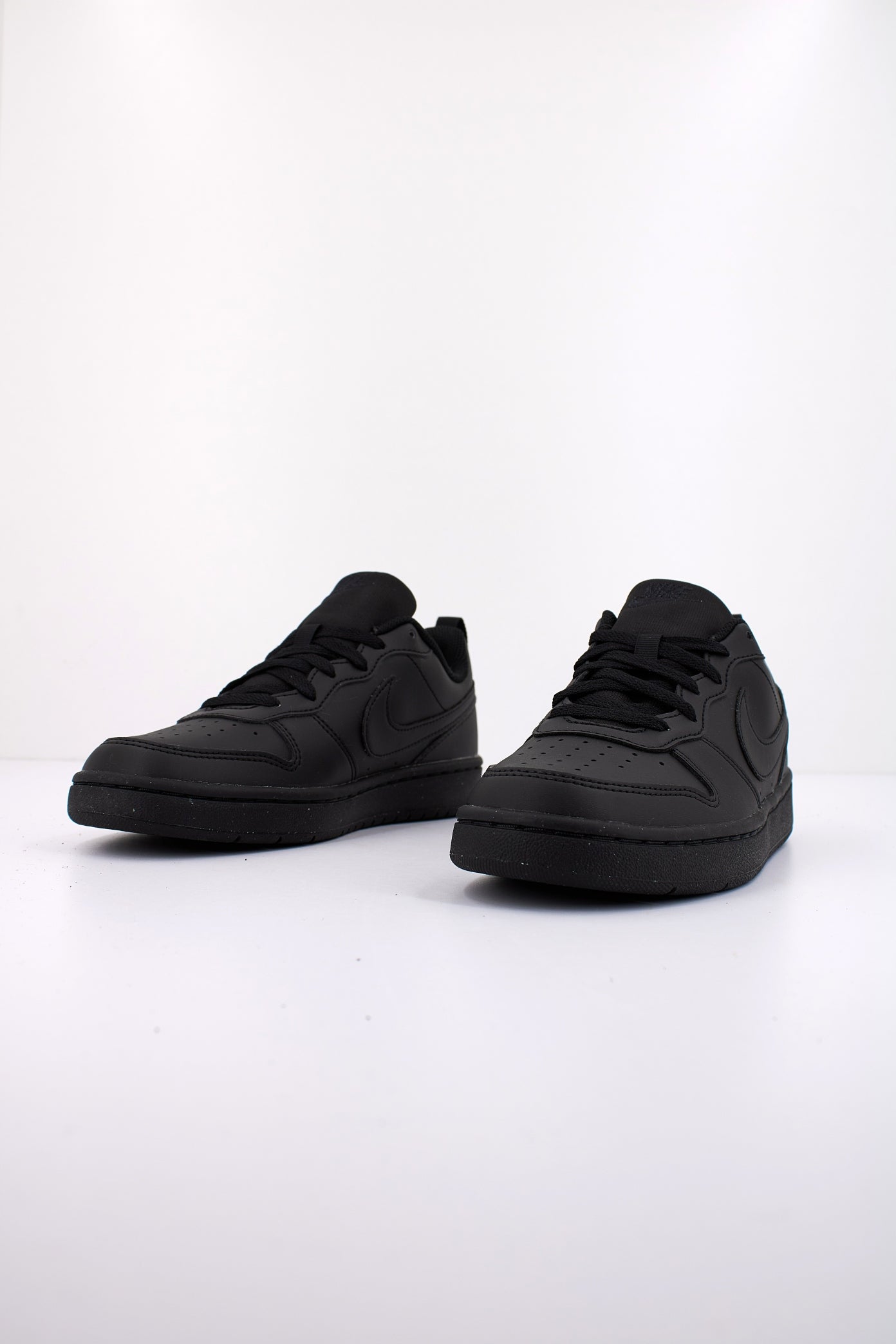 NIKE COURT BOROUGH LOW RECRA en color NEGRO  (2)