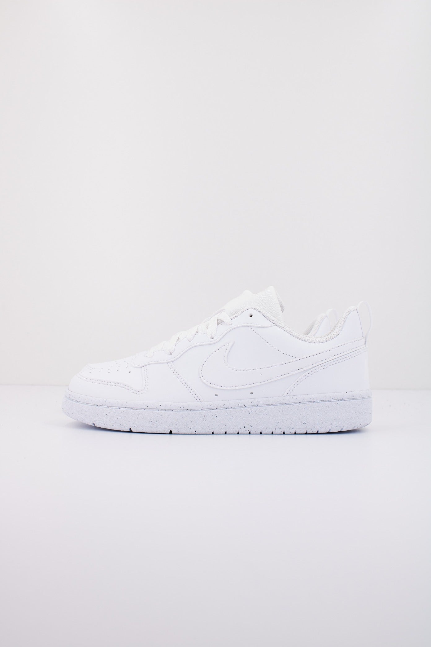 NIKE COURT BOROUGH LOW RECRA en color BLANCO  (1)