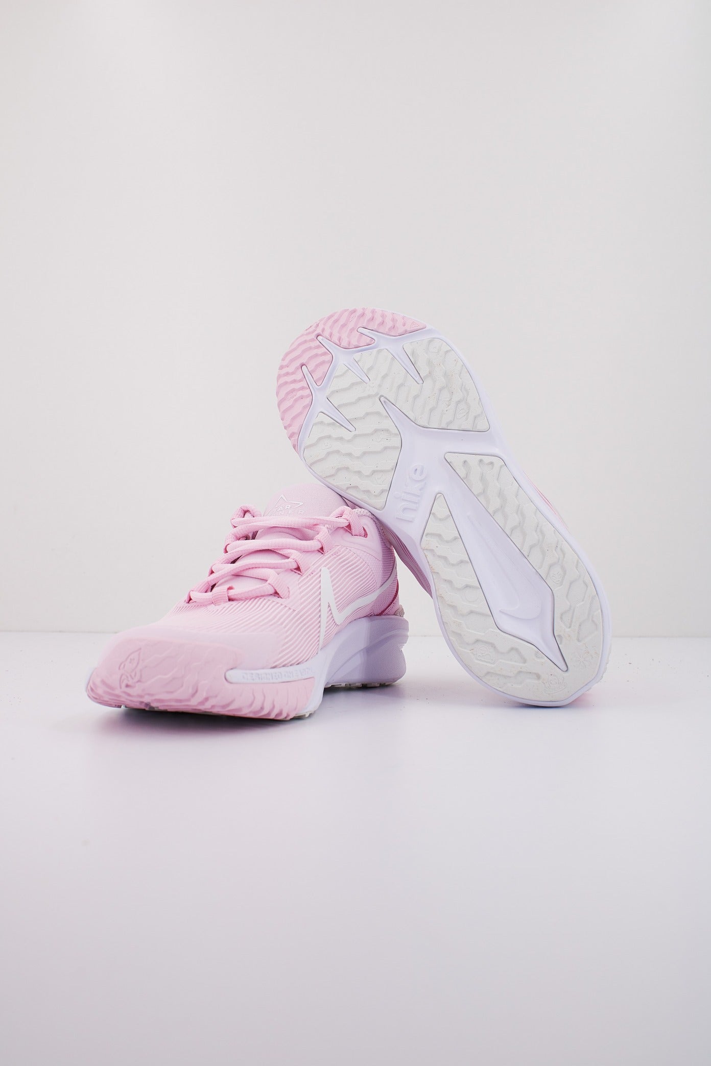 NIKE RUNNER  NN en color ROSA  (4)