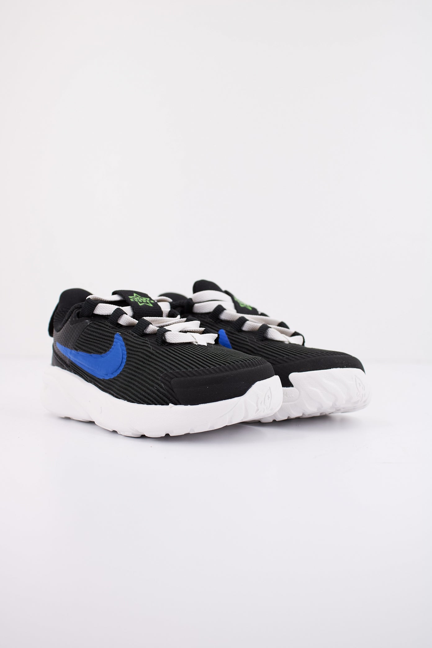 NIKE STAR RUNNER  en color NEGRO  (2)