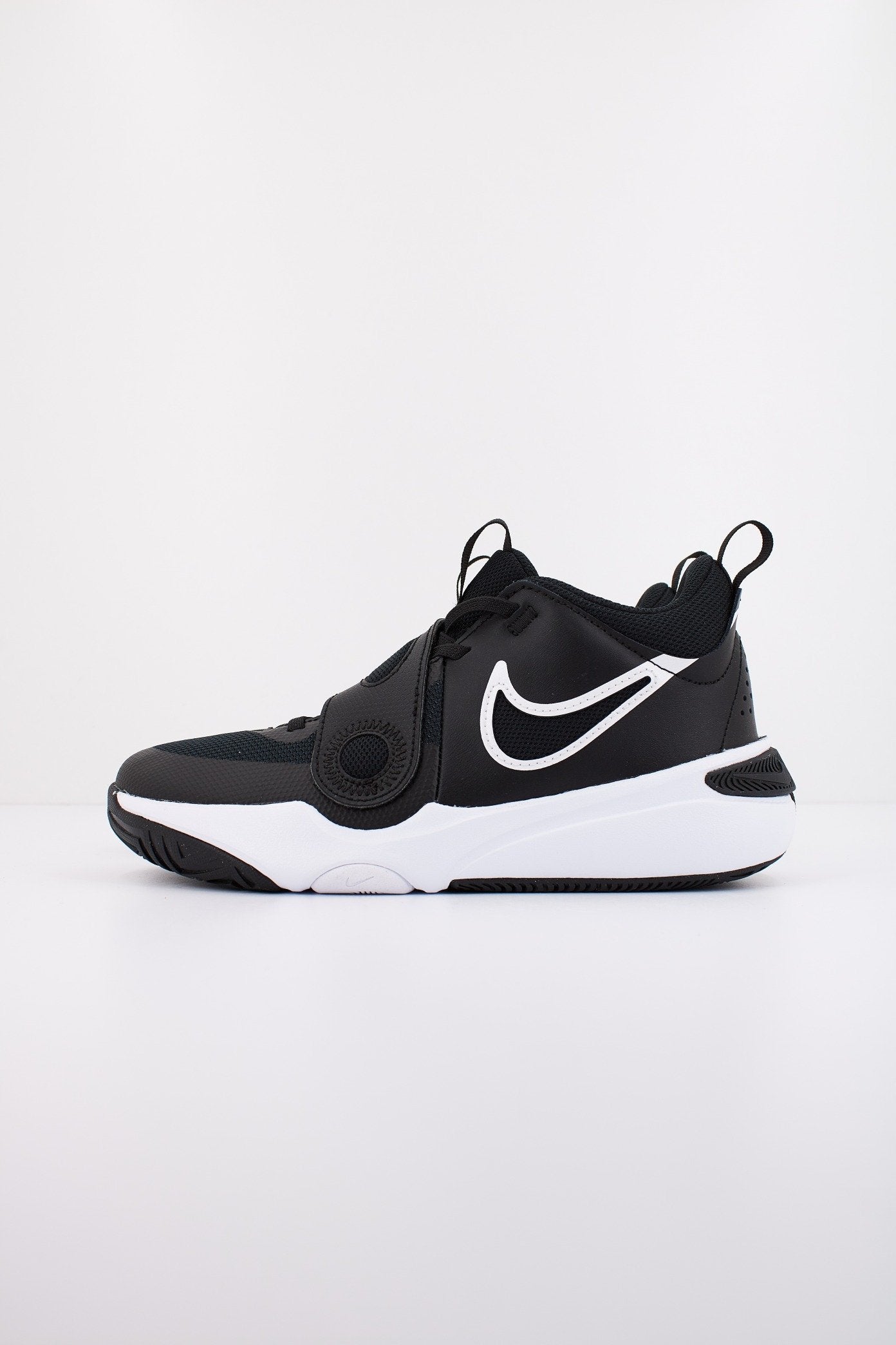 NIKE TEAM HUSTLE D  en color NEGRO  (1)