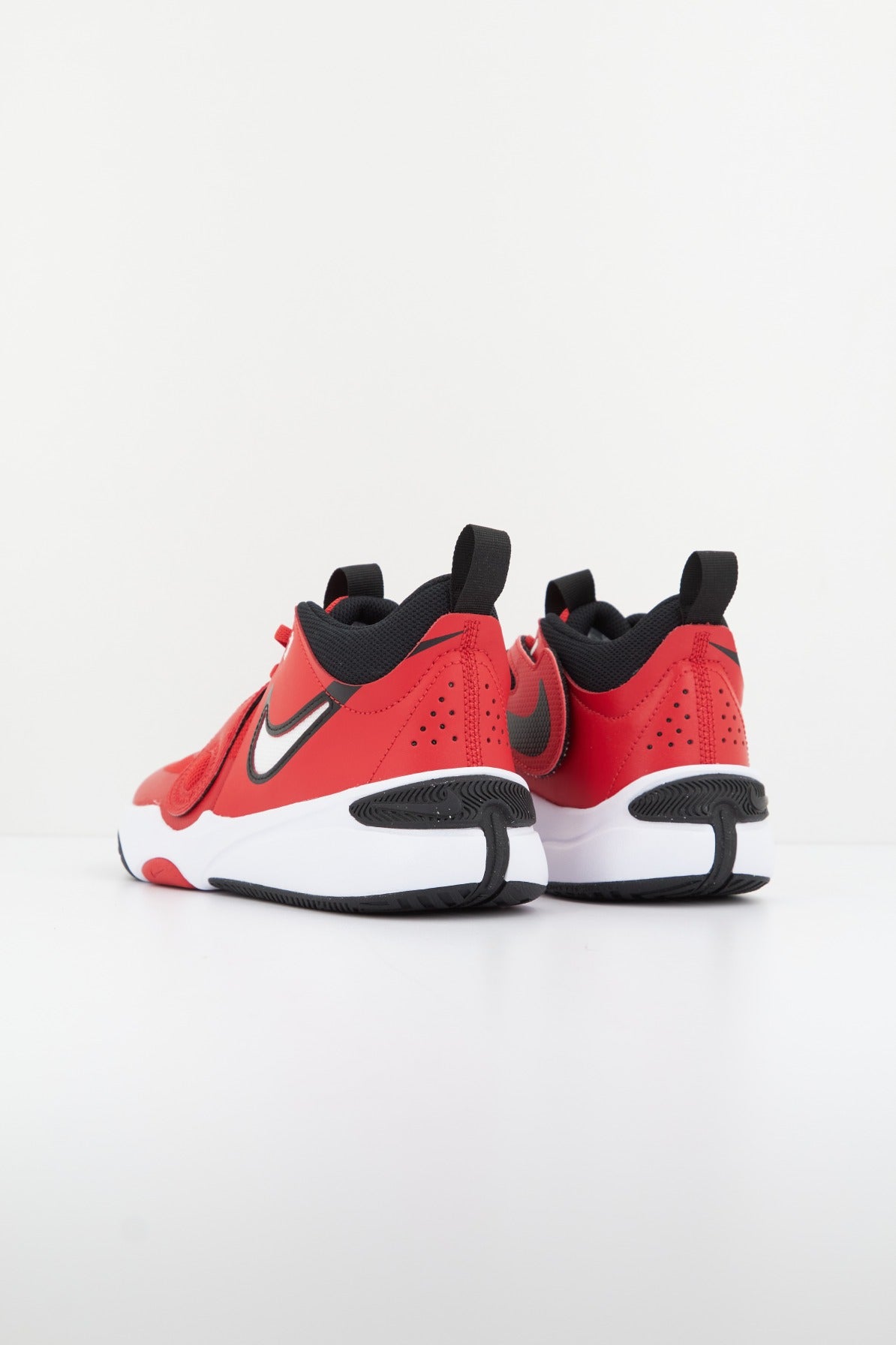 NIKE TEAM HUSTLE D  en color ROJO  (3)