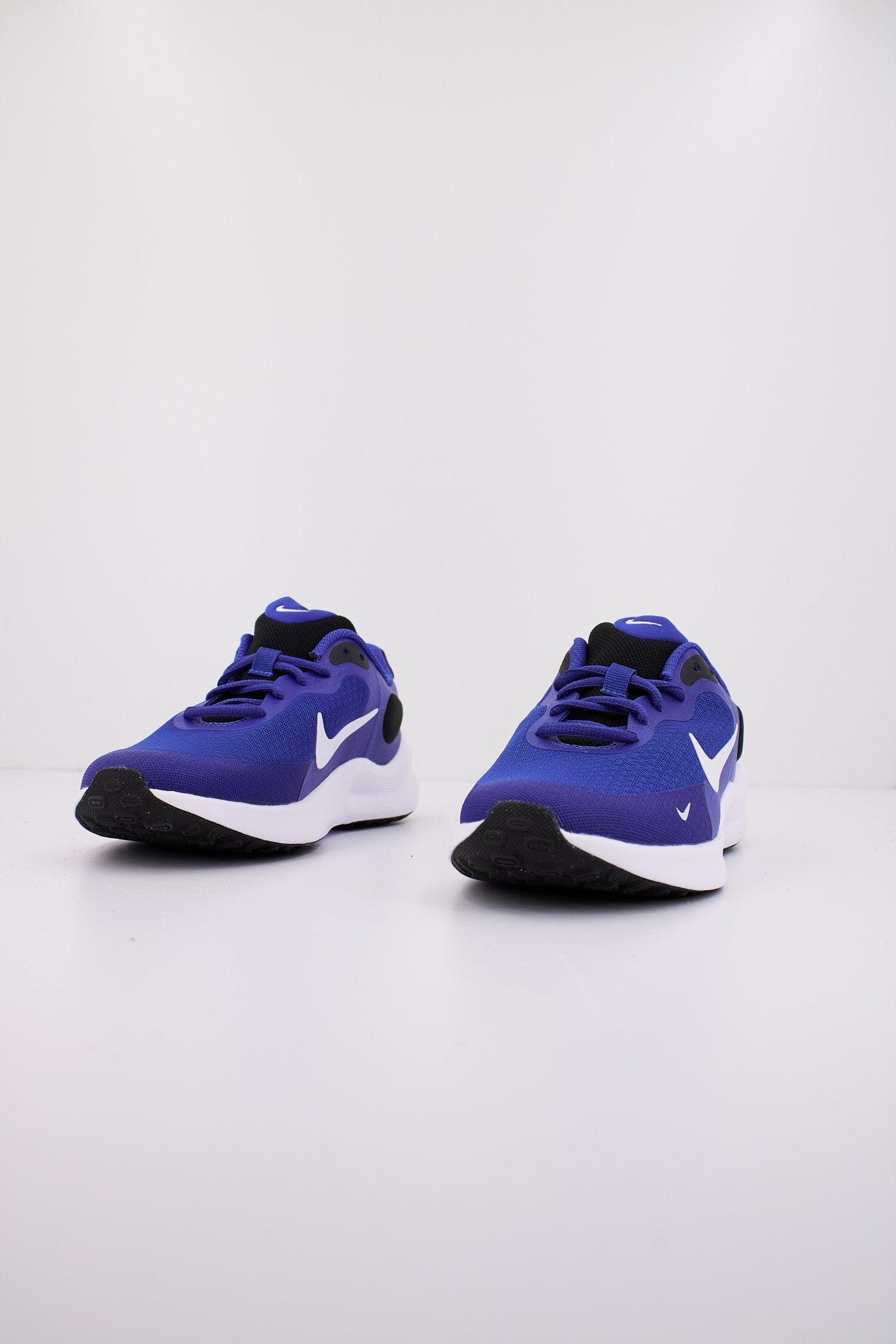 NIKE REVOLUTION  en color AZUL  (2)