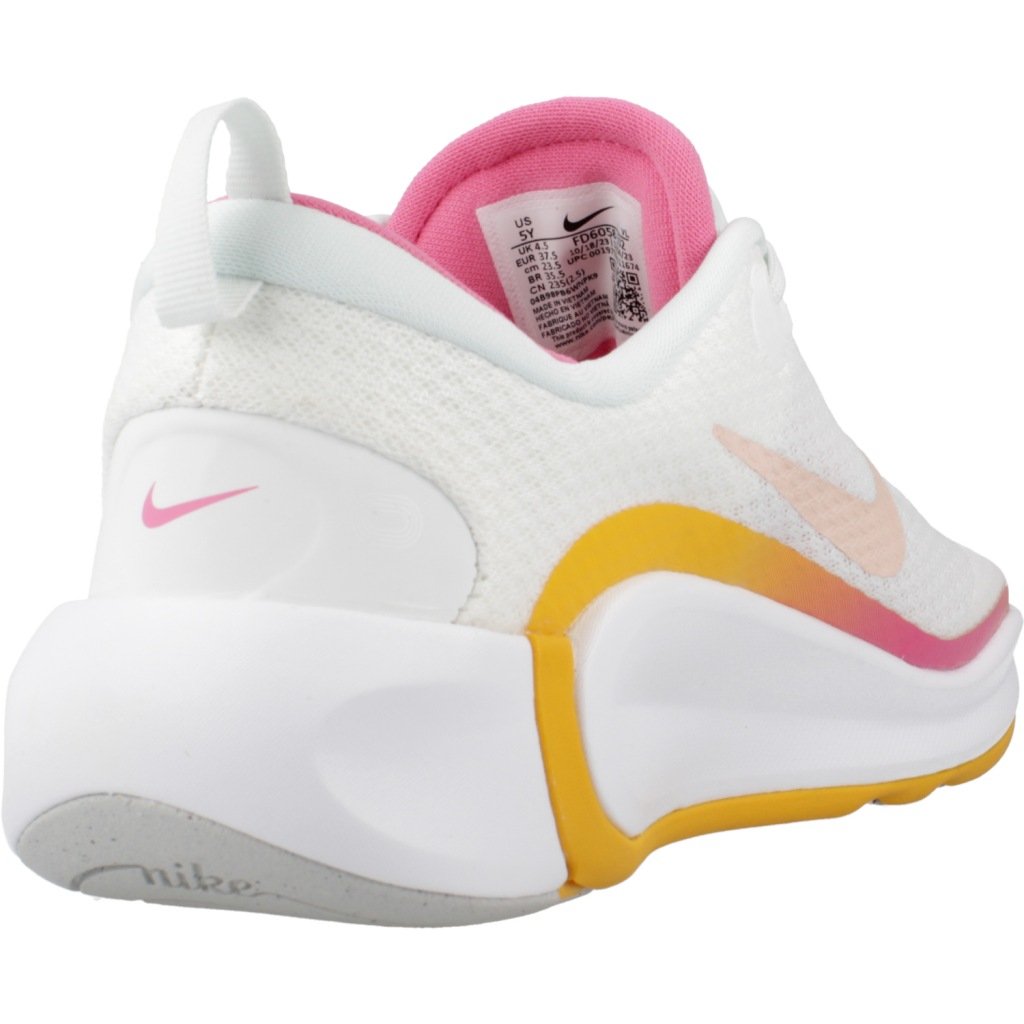 NIKE KIDFINITY BIG KIDS' SHO en color BLANCO  (3)