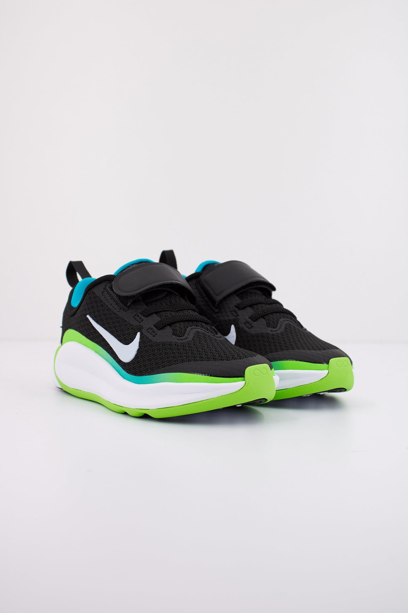 NIKE INFINITY FLOW en color NEGRO  (2)