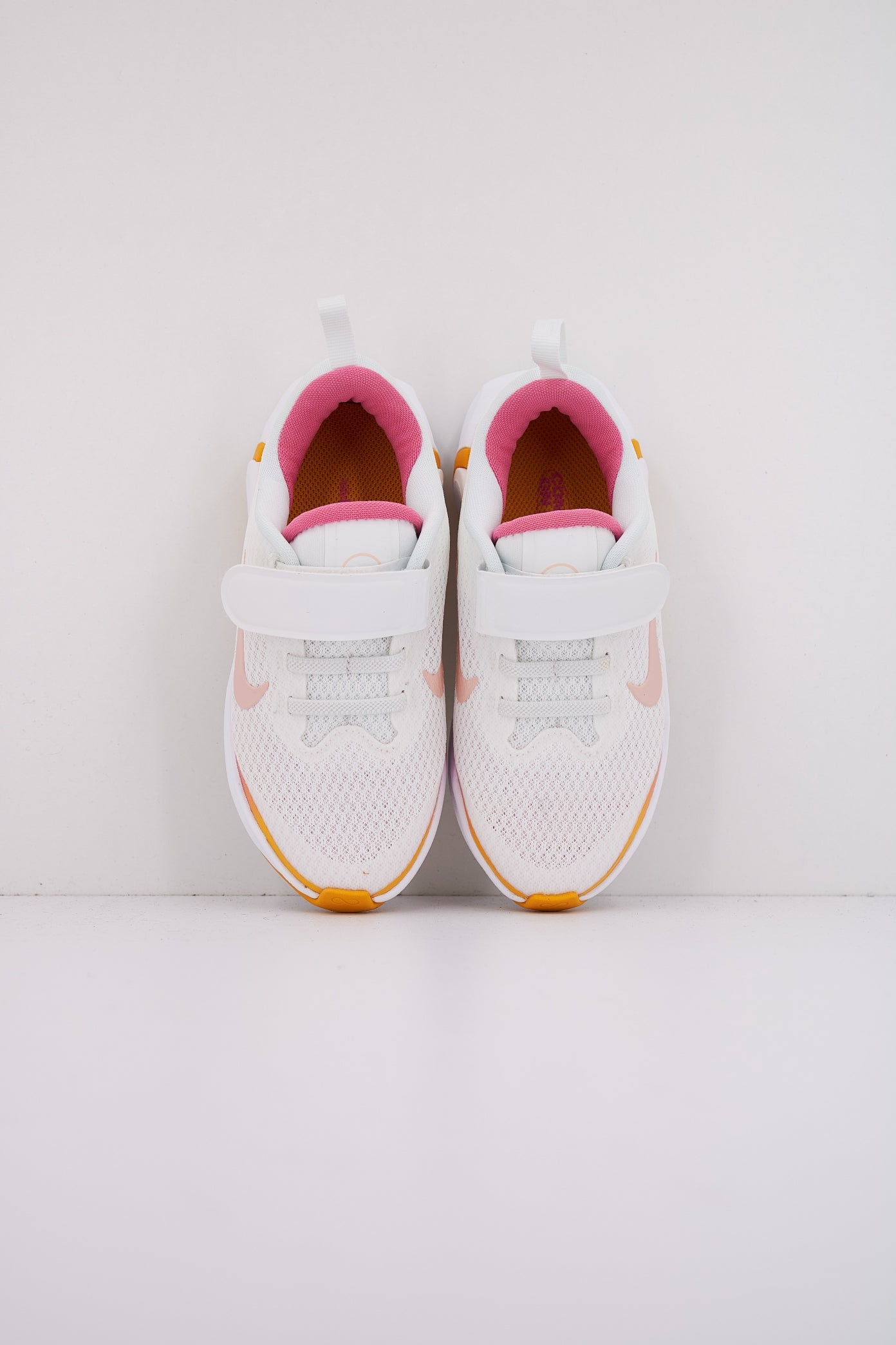 NIKE KIDFINITY en color BLANCO  (3)