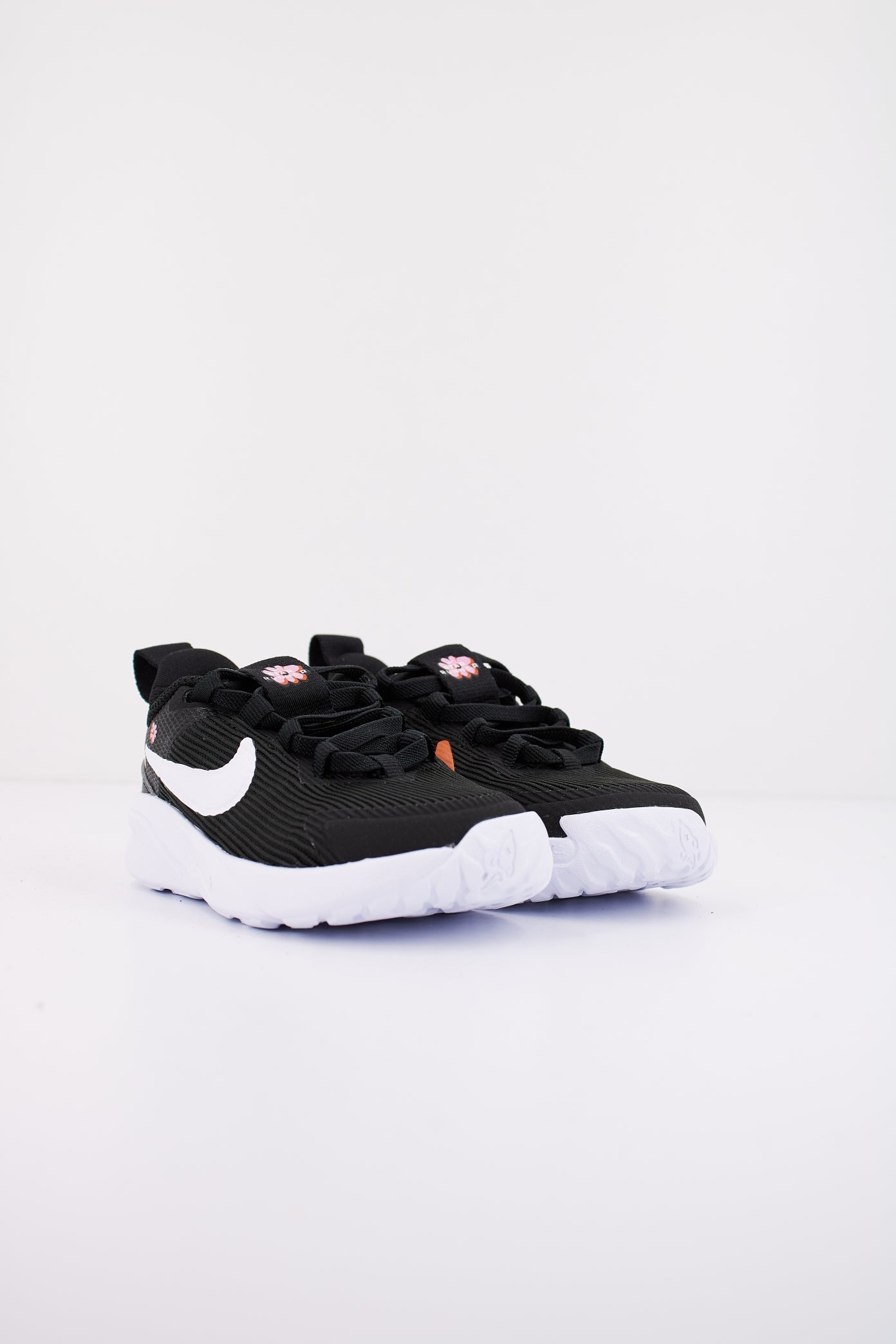 NIKE STAR RUNNER  en color NEGRO  (2)