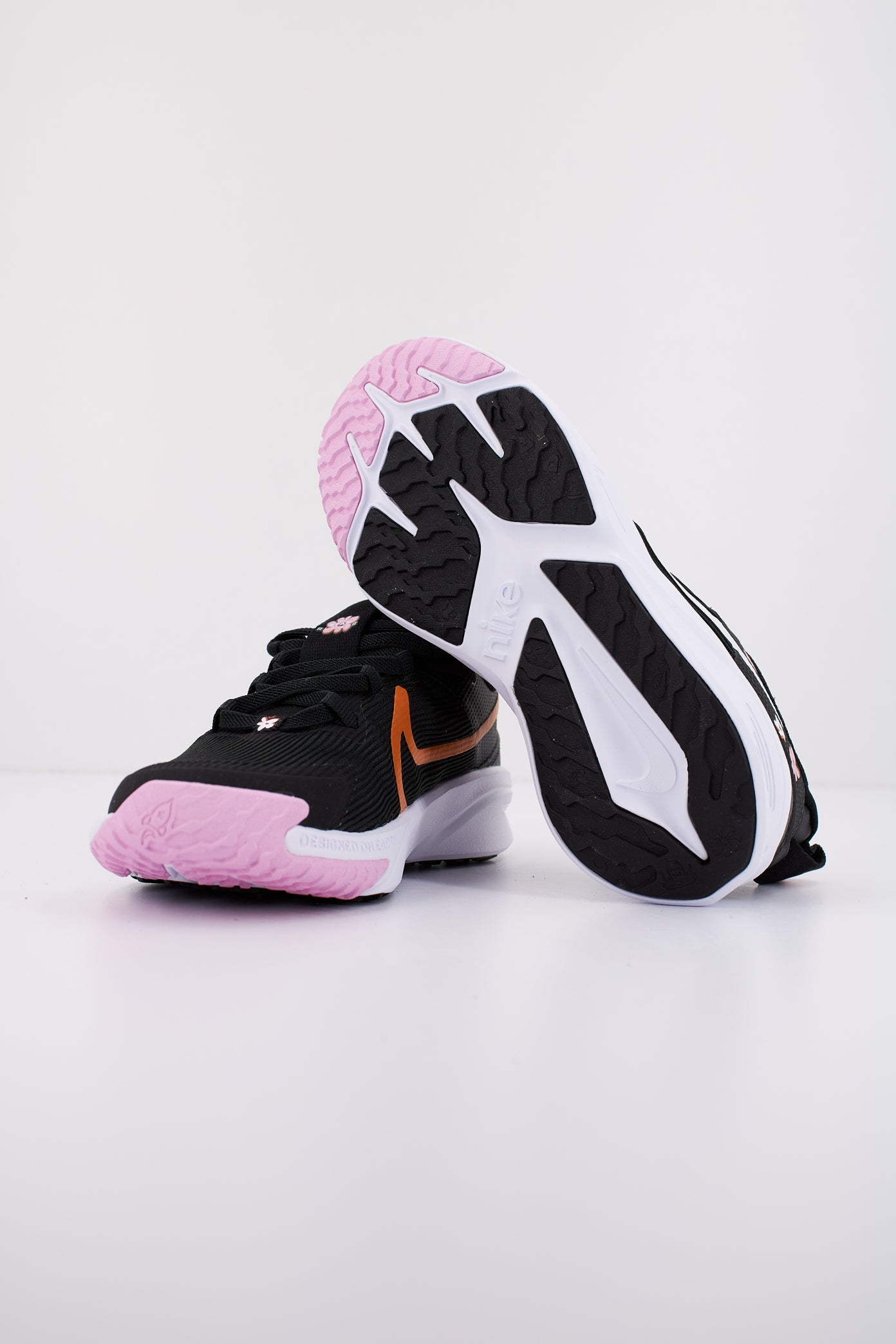 NIKE STAR RUNNER  en color NEGRO  (4)