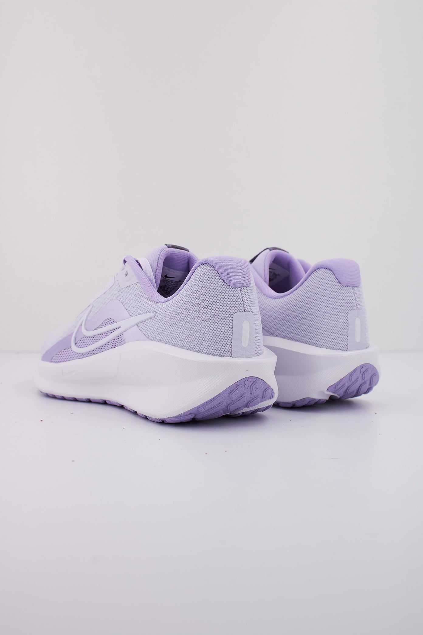 NIKE DOWNSHIFTER  en color VIOLETA  (3)