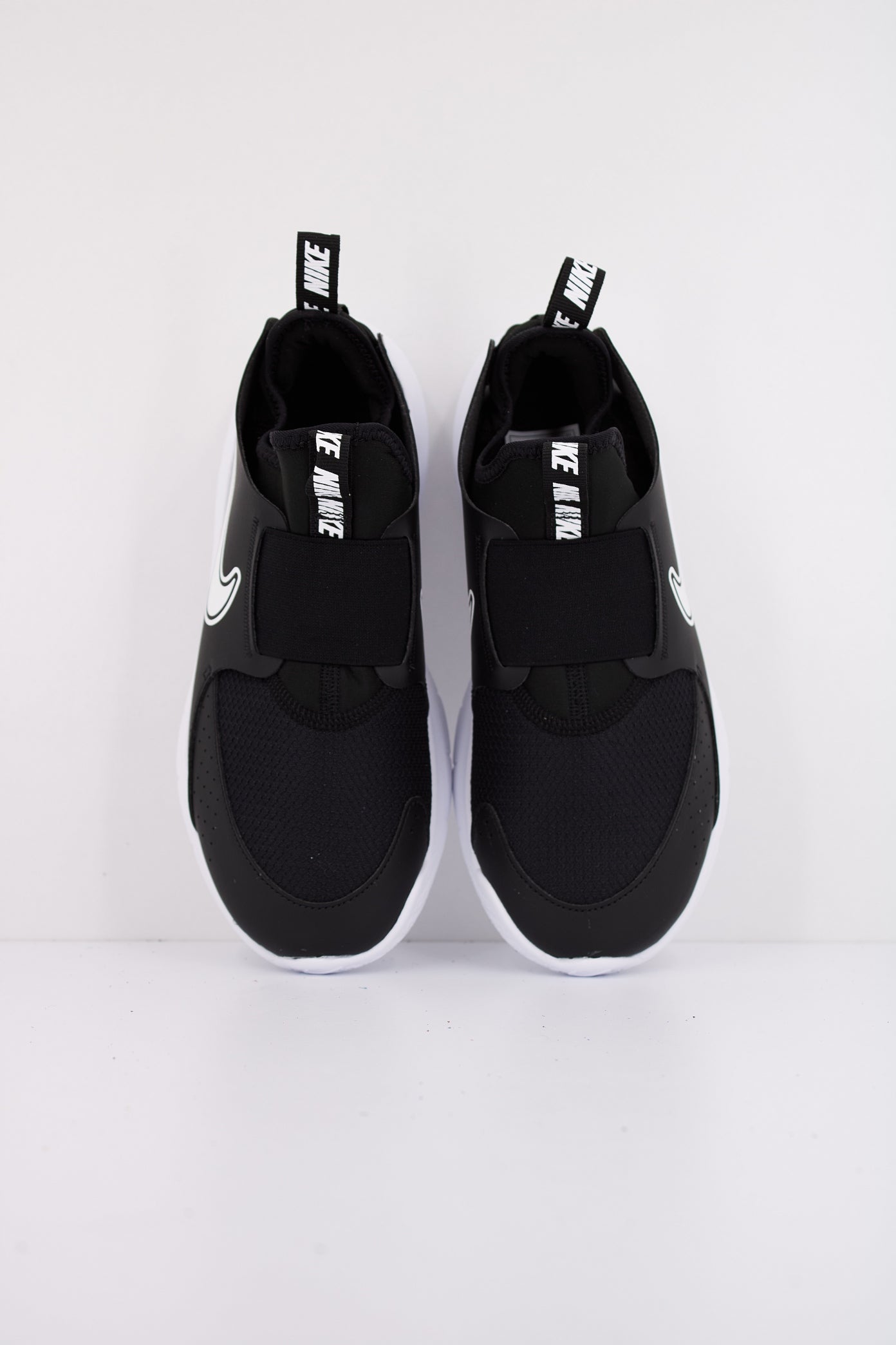 NIKE FLEX RUNNER  en color NEGRO  (3)