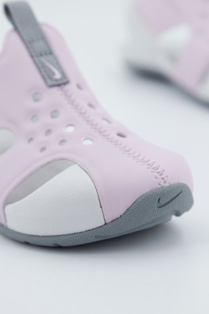 NIKE SUNRAY PROTECT  en color ROSA  (2)