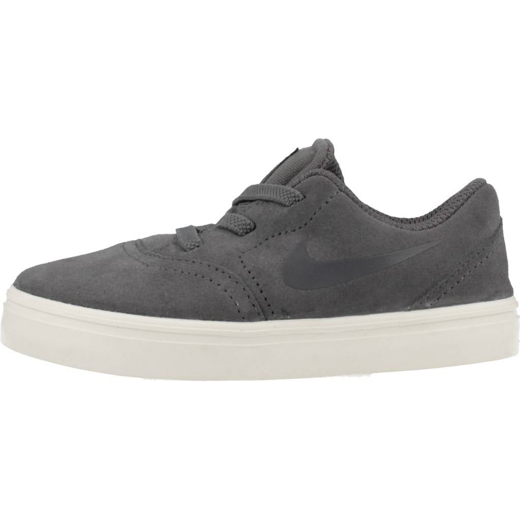 NIKE NIKE SB CHECK SUEDE en color GRIS  (2)