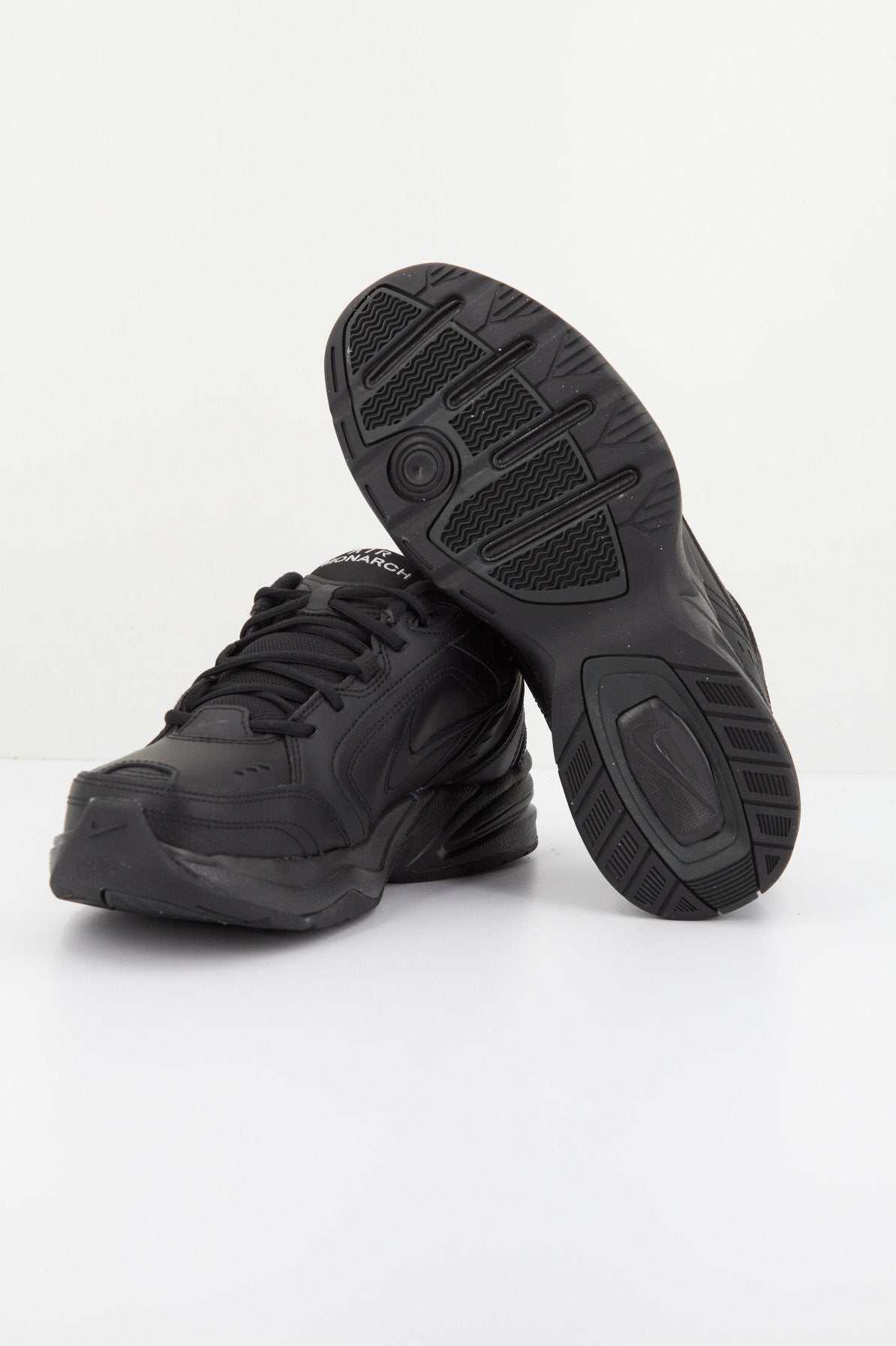 NIKE AIR MONARCH IV en color NEGRO  (4)