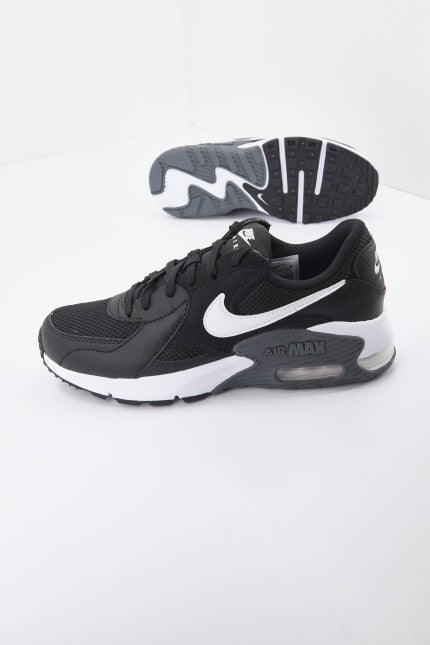 NIKE MAX EXCEE en color NEGRO  (2)