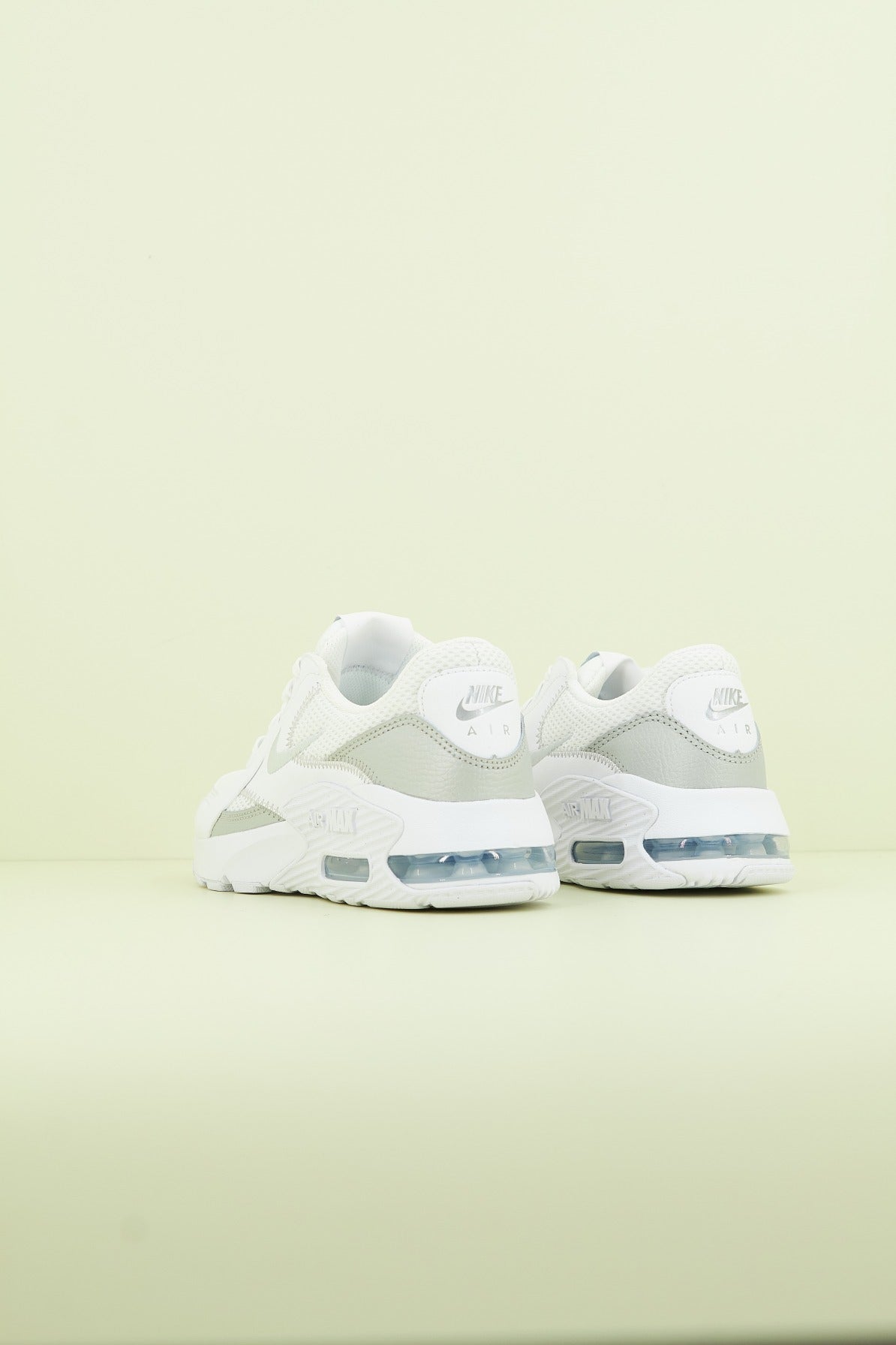 NIKE AIR MAX EXCEE en color BLANCO  (3)