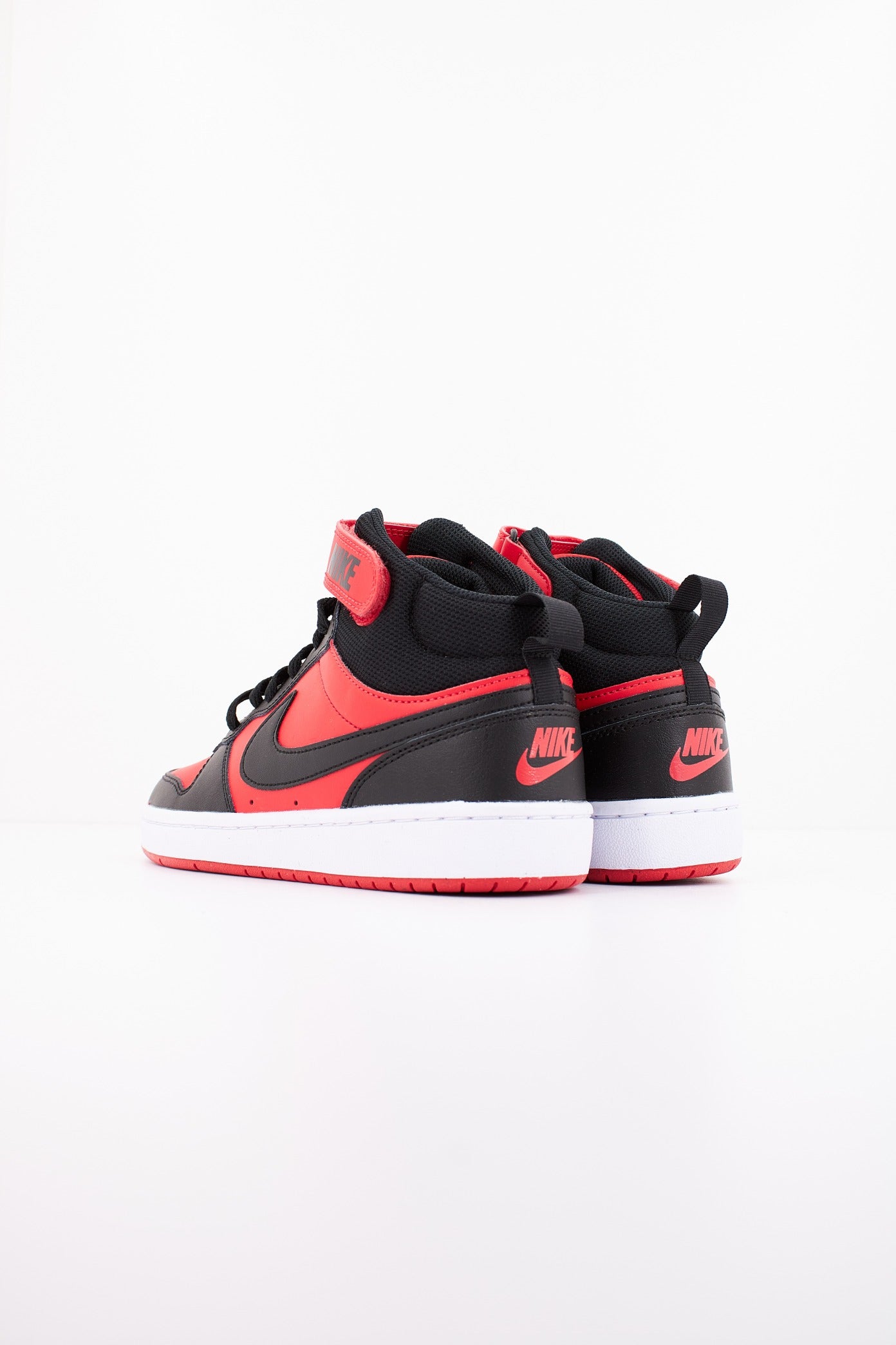 NIKE COURT BOROUGH MID  en color ROJO  (3)