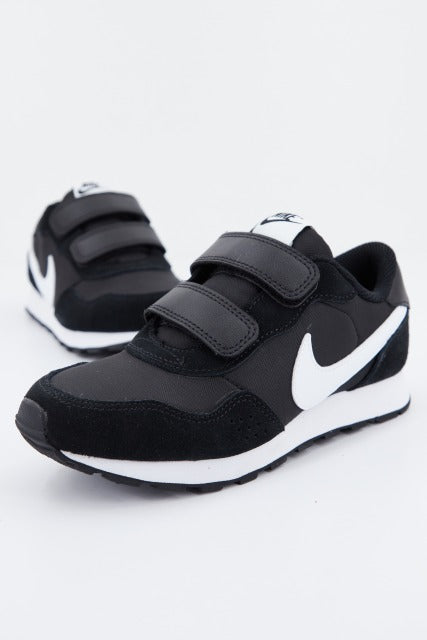 NIKE MD VALIANT en color NEGRO  (1)