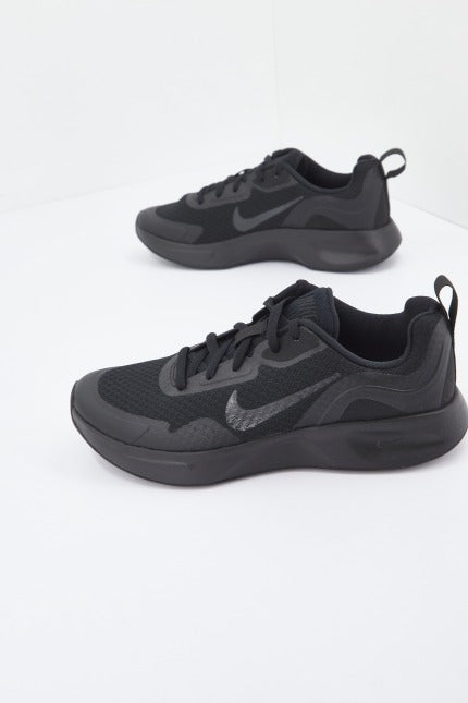 NIKE WEARALLDAY en color NEGRO  (1)