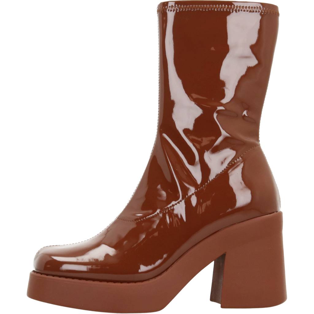 STEVE MADDEN OVERCAST  en color MARRON  (2)